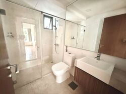 Waterfront Waves (D16), Condominium #589840001